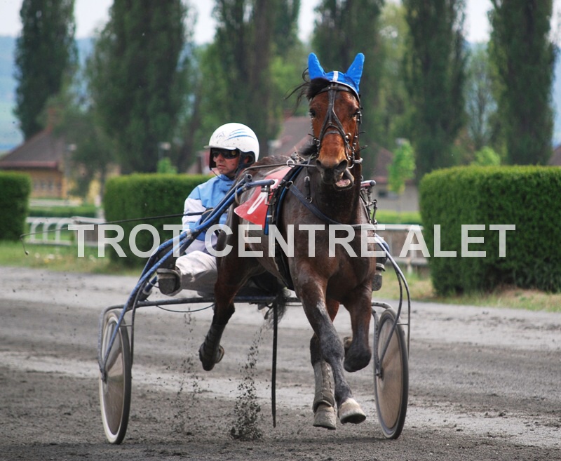 5.dostih - Busby Cartouche - 30.04.11